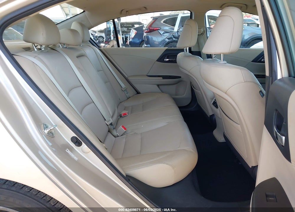 2013 HONDA ACCORD VIN: 1HGCR2F81DA153788