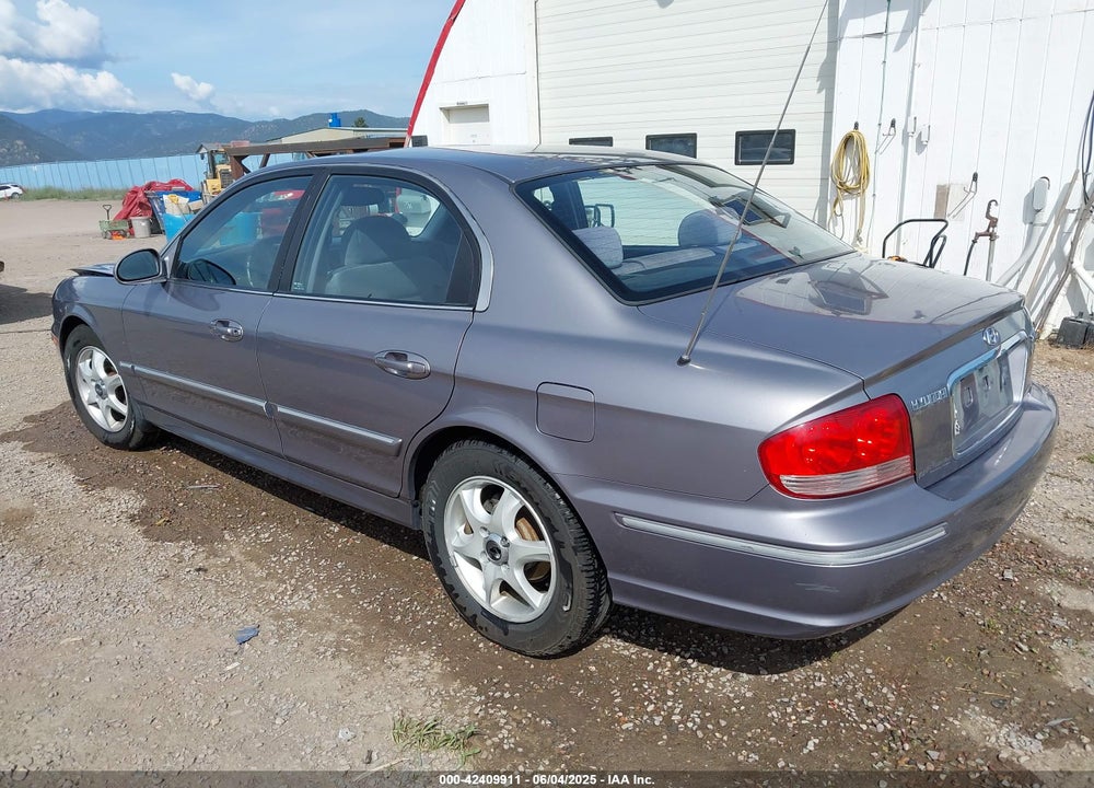 2005 HYUNDAI SONATA GLS/LX VIN: KMHWF35H45A206945