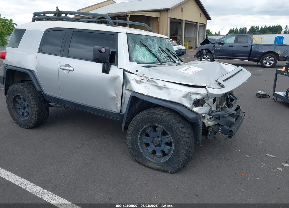 2007 TOYOTA FJ CRUISER VIN: JTEBU11FX70096943
