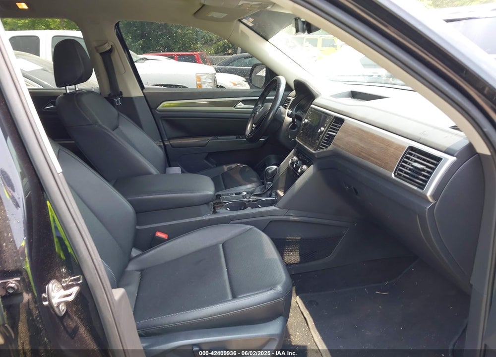 2018 VOLKSWAGEN ATLAS 3.6L V6 SEL VIN: 1V2ER2CA9JC500412