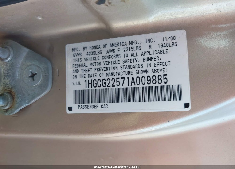 2001 HONDA ACCORD VIN: 1HGCG22571A009885