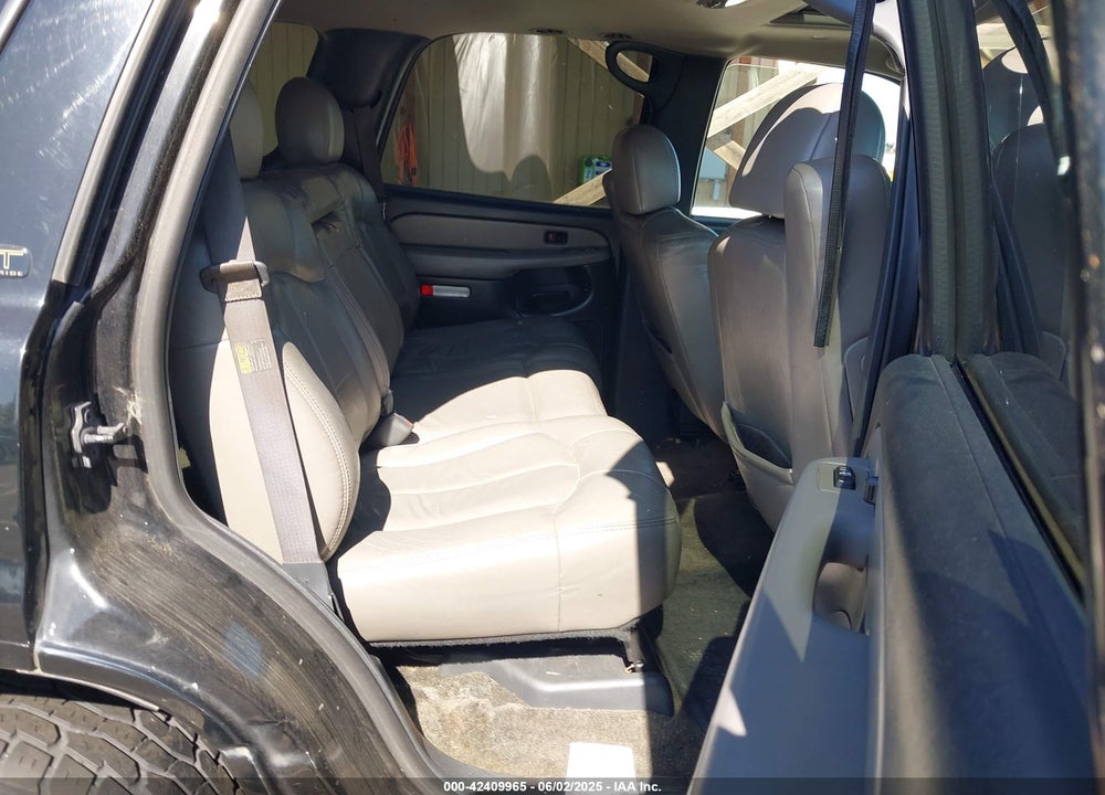 2002 CHEVROLET TAHOE LT VIN: 1GNEK13Z02R128048