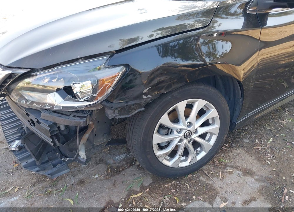 2018 NISSAN SENTRA SR VIN: 3N1AB7AP5JY218075
