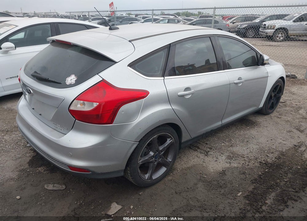 2014 FORD FOCUS TITANIUM VIN: 1FADP3N2XEL276058