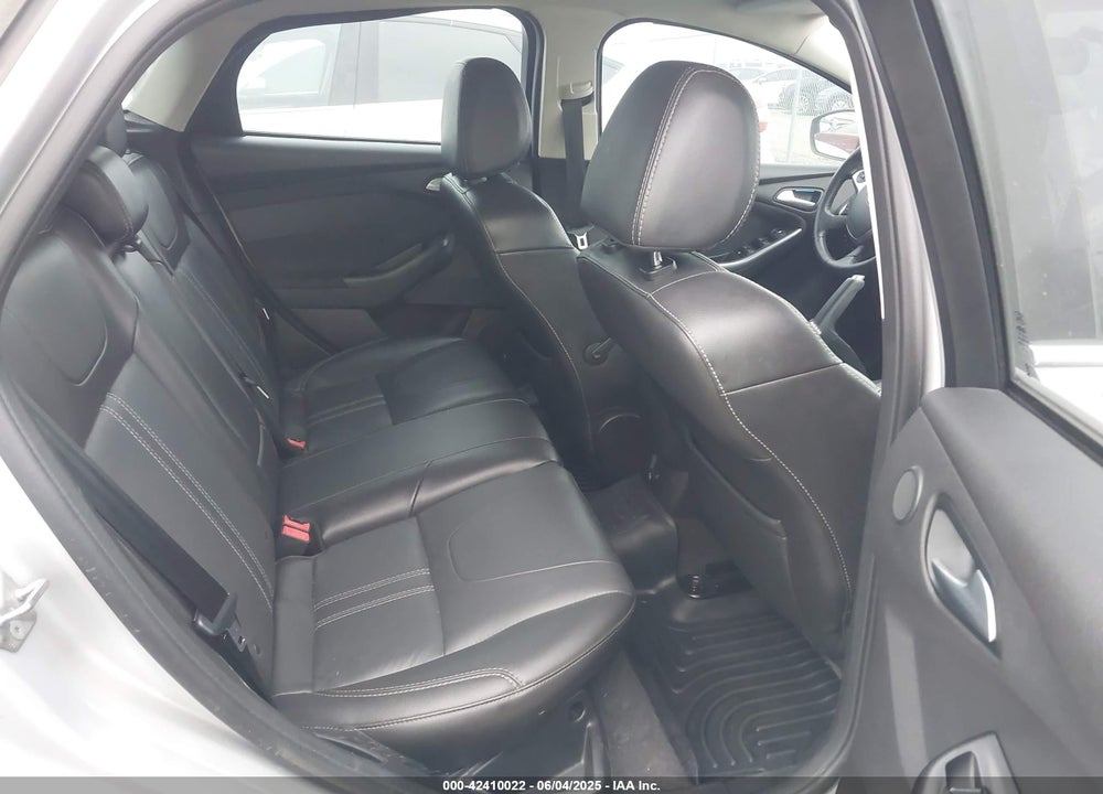 2014 FORD FOCUS TITANIUM VIN: 1FADP3N2XEL276058
