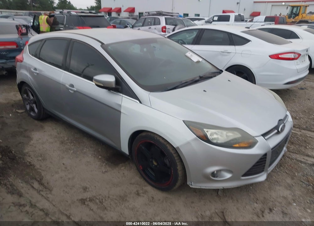 2014 FORD FOCUS TITANIUM VIN: 1FADP3N2XEL276058