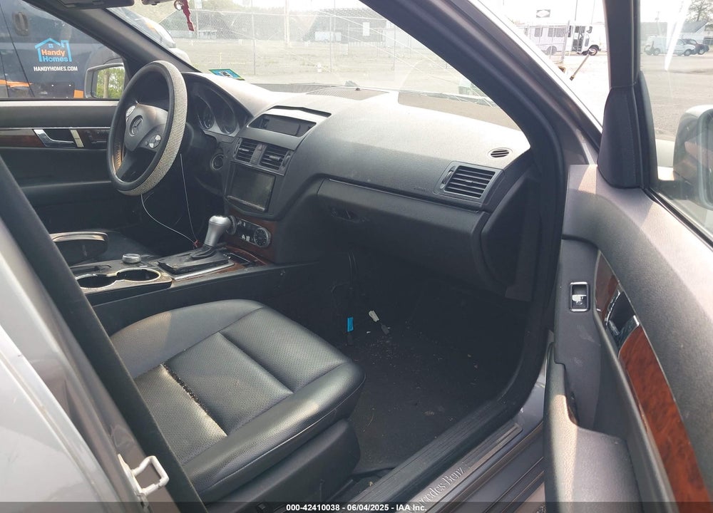 2010 MERCEDES-BENZ C 300 VIN: WDDGF8BB9AF373987
