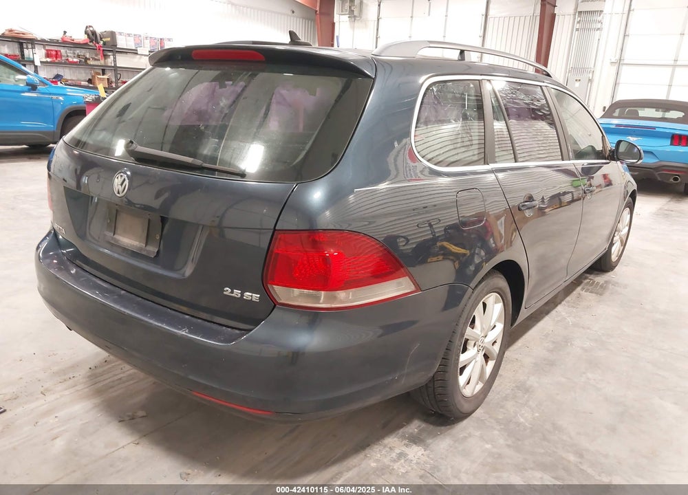 2010 VOLKSWAGEN JETTA VIN: 3VWTX8AJ7AM603635