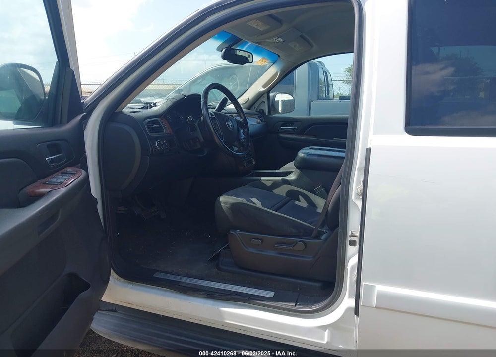 2007 CHEVROLET TAHOE VIN: 1GNFC13047R219432