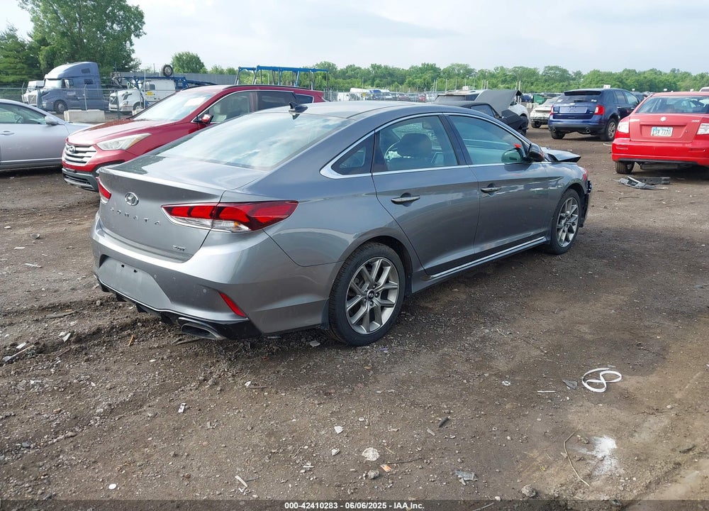 2019 HYUNDAI SONATA VIN: 5NPE34AB1KH752882