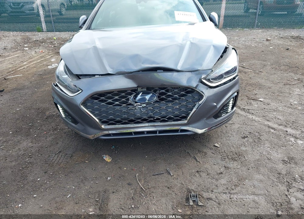 2019 HYUNDAI SONATA VIN: 5NPE34AB1KH752882