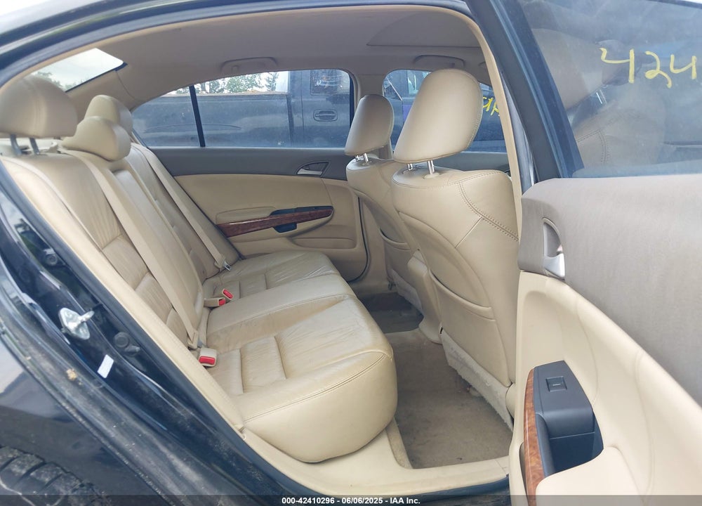 2008 HONDA ACCORD 2.4 EX-L VIN: 1HGCP26878A165178