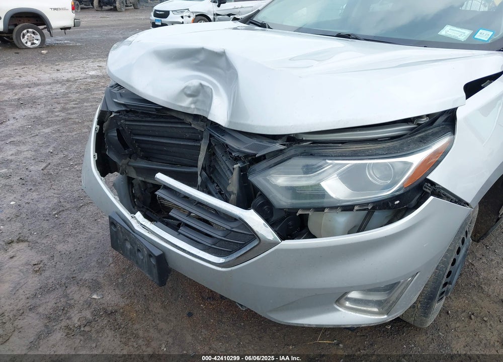 2018 CHEVROLET EQUINOX VIN: 2GNAXSEV3J6157859