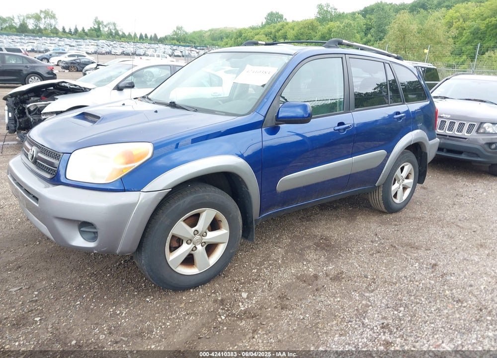 2004 TOYOTA RAV4 VIN: JTEGD20V240025428