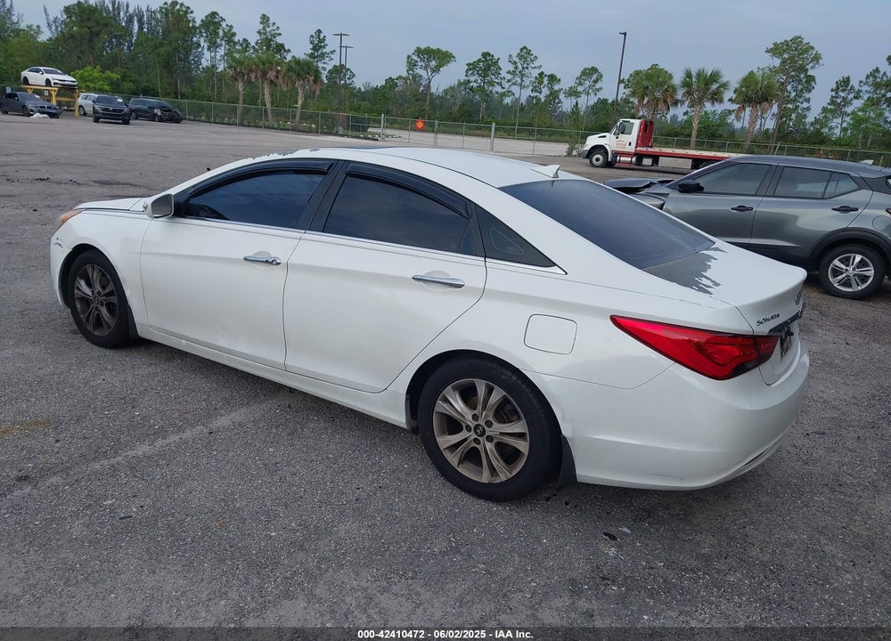 2013 HYUNDAI SONATA VIN: 5NPEC4AC4DH605550
