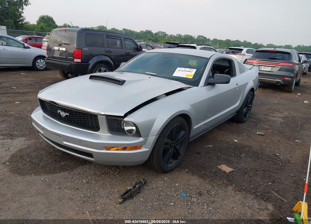 2008 FORD MUSTANG VIN: 1ZVHT80N685158231