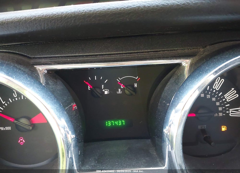 2008 FORD MUSTANG VIN: 1ZVHT80N685158231