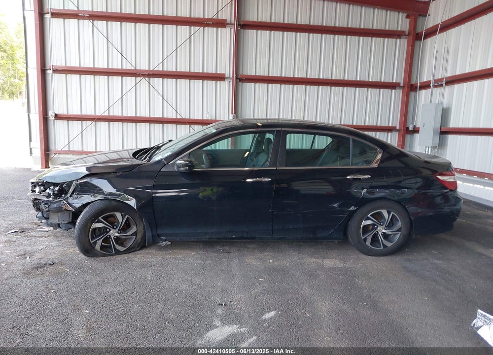 2017 HONDA ACCORD VIN: 1HGCR2F39HA116644