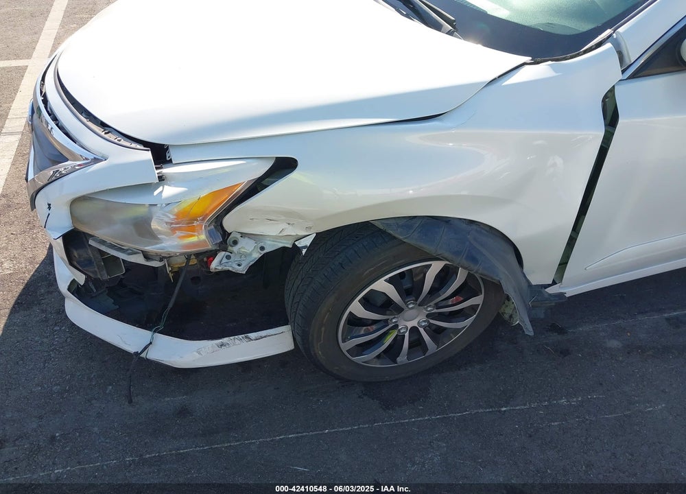 2014 NISSAN ALTIMA VIN: 1N4AL3AP5EN384379