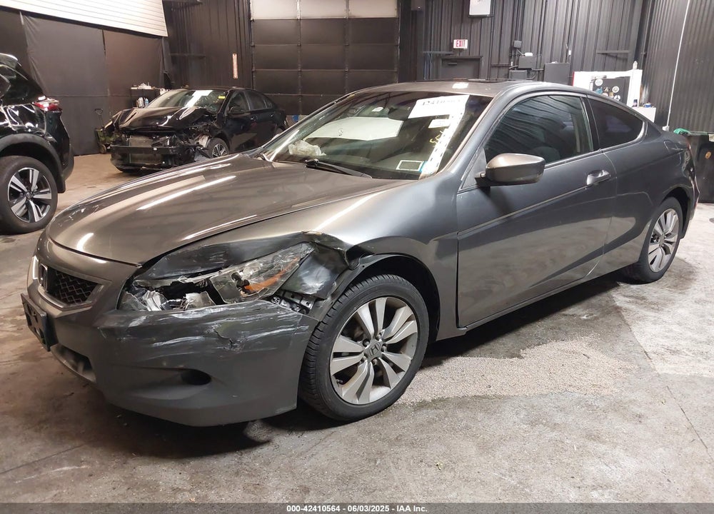 2010 HONDA ACCORD VIN: 1HGCS1B70AA016879