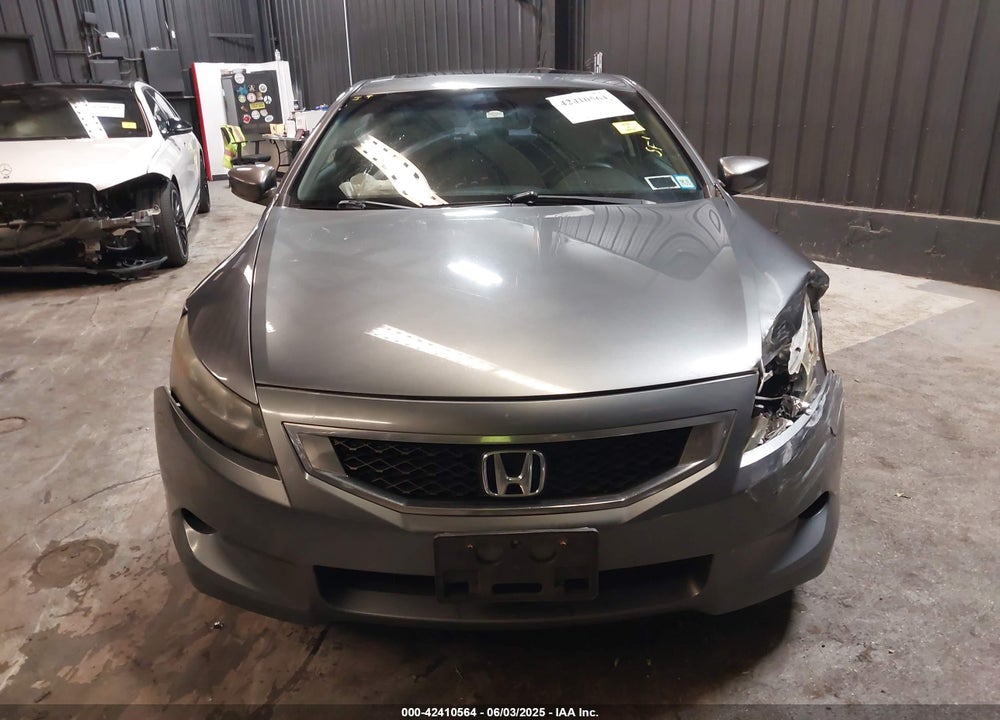 2010 HONDA ACCORD VIN: 1HGCS1B70AA016879