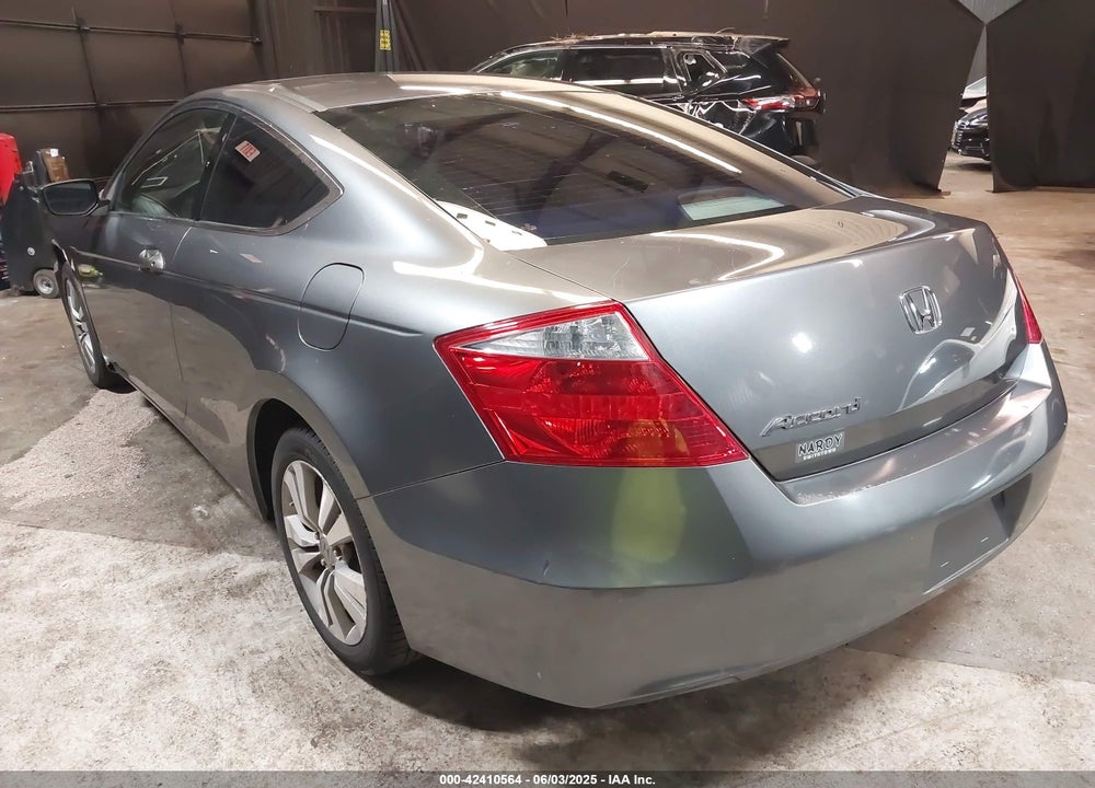2010 HONDA ACCORD VIN: 1HGCS1B70AA016879