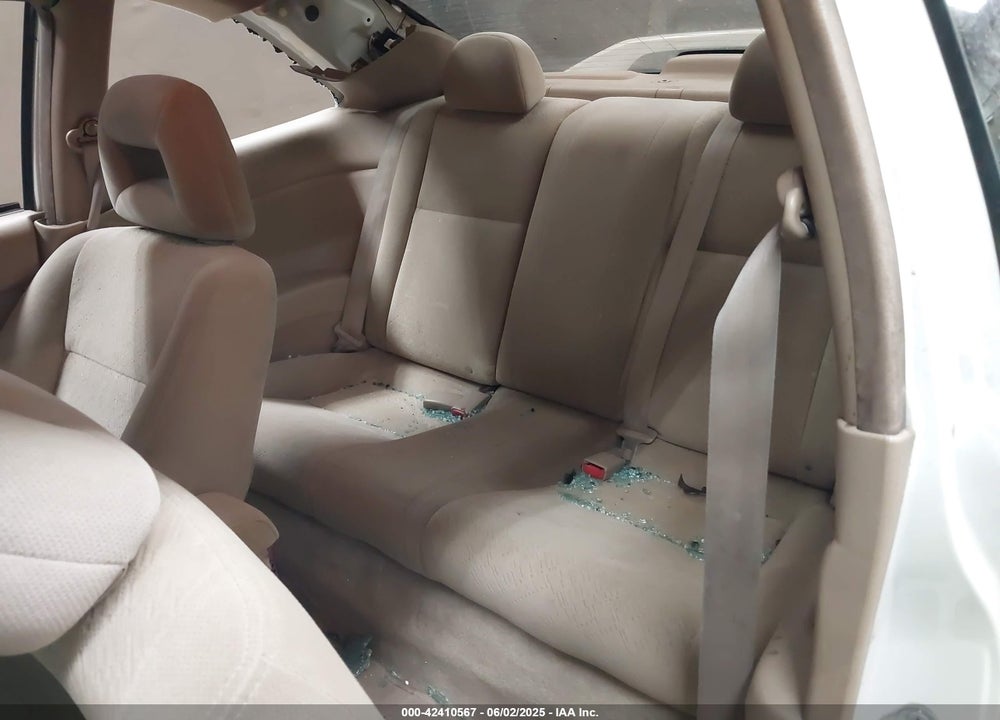 2005 HONDA CIVIC LX VIN: 1HGEM22525L080486