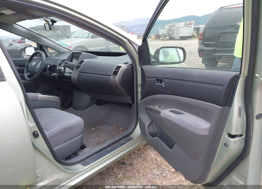 2006 TOYOTA PRIUS VIN: JTDKB20U267504762