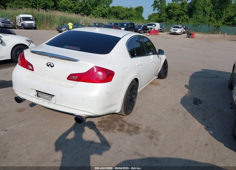2011 INFINITI G37X VIN: JN1CV6AR9BM351681