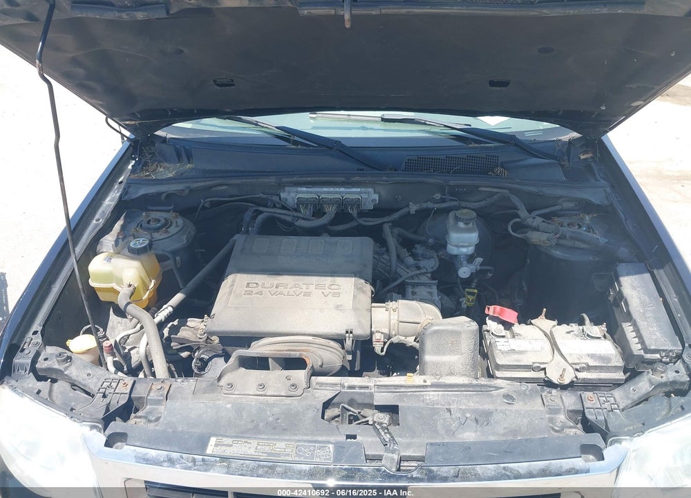 2010 FORD ESCAPE VIN: 1FMCU9DGXAKC43538