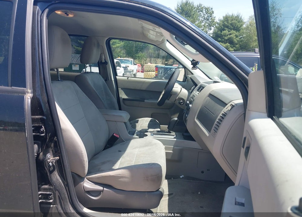 2010 FORD ESCAPE VIN: 1FMCU9DGXAKC43538