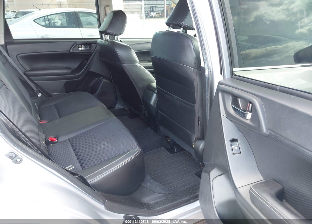 2017 SUBARU FORESTER VIN: JF2SJGEC2HH546296