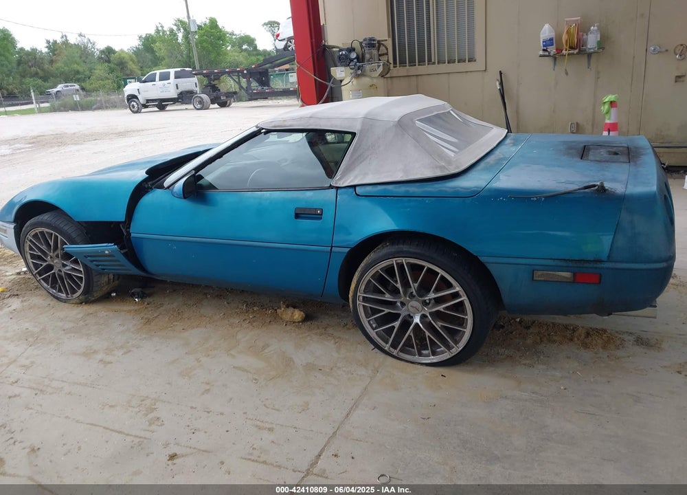 1993 CHEVROLET CORVETTE VIN: 1G1YY33P2P5105165