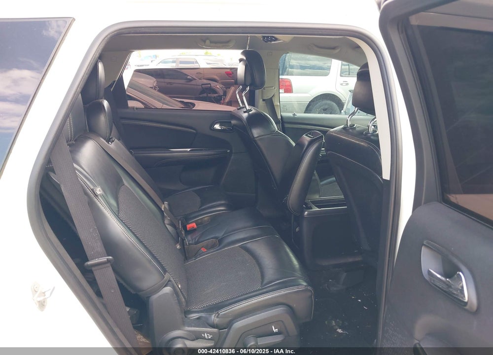 2015 DODGE JOURNEY CROSSROAD VIN: 3C4PDCGB8FT727748