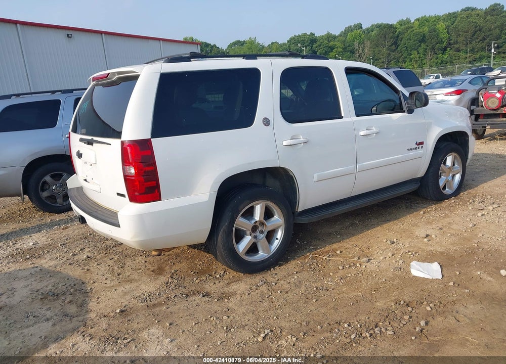 2008 CHEVROLET TAHOE LT VIN: 1GNFC13068R119950