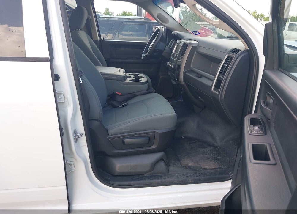 2015 RAM 1500 TRADESMAN VIN: 1C6RR7FT3FS504568