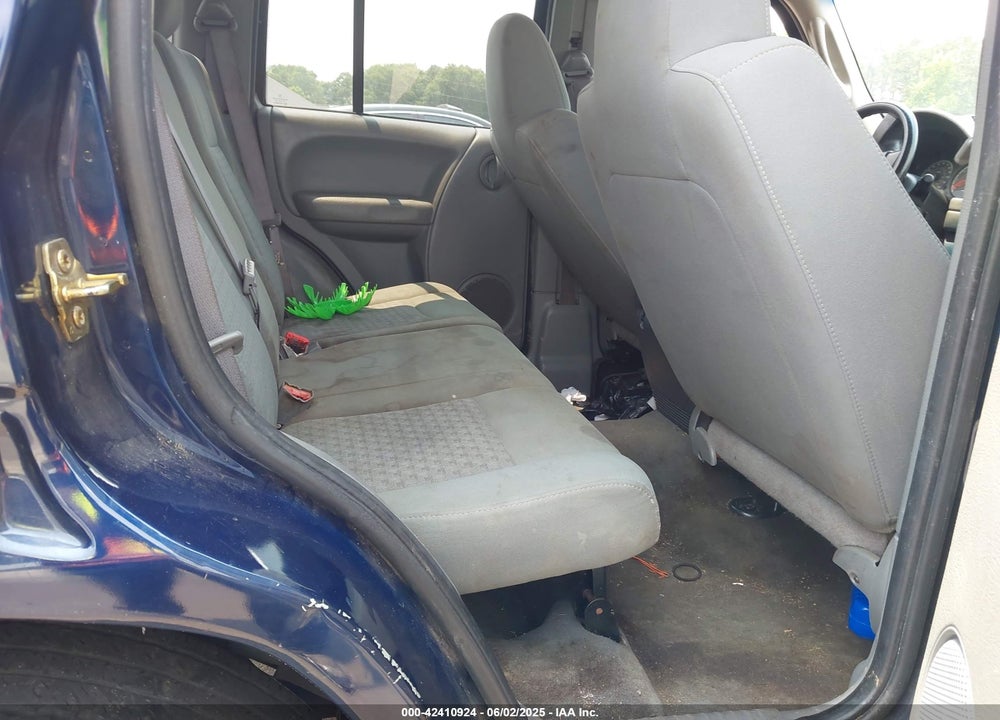 2007 JEEP LIBERTY SPORT VIN: 1J4GK48KX7W510475