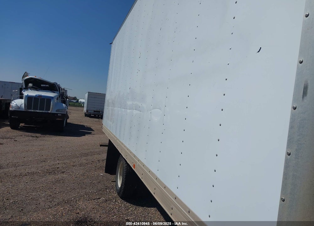 2010 ISUZU NPR HD DSL REG VIN: JALC4W164A7000551