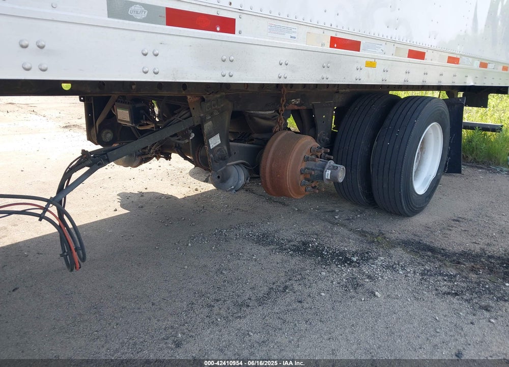 2023 UTILITY TRAILER MFG UNKNOWN VIN: 1UYVS253XP7913902