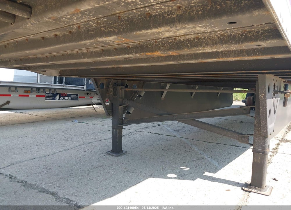 2023 UTILITY TRAILER MFG UNKNOWN VIN: 1UYVS253XP7913902