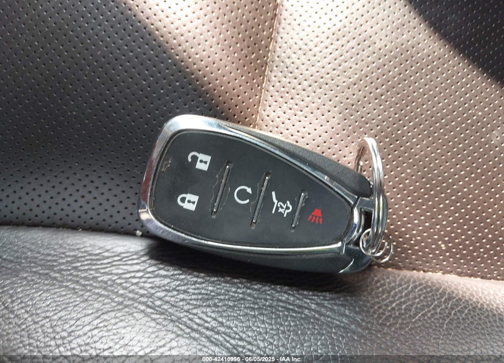 2019 CHEVROLET EQUINOX PREMIER VIN: 3GNAXXEV0KS572024