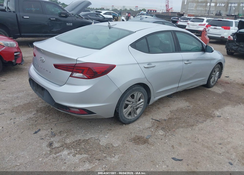2019 HYUNDAI ELANTRA VIN: KMHD84LFXKU769288