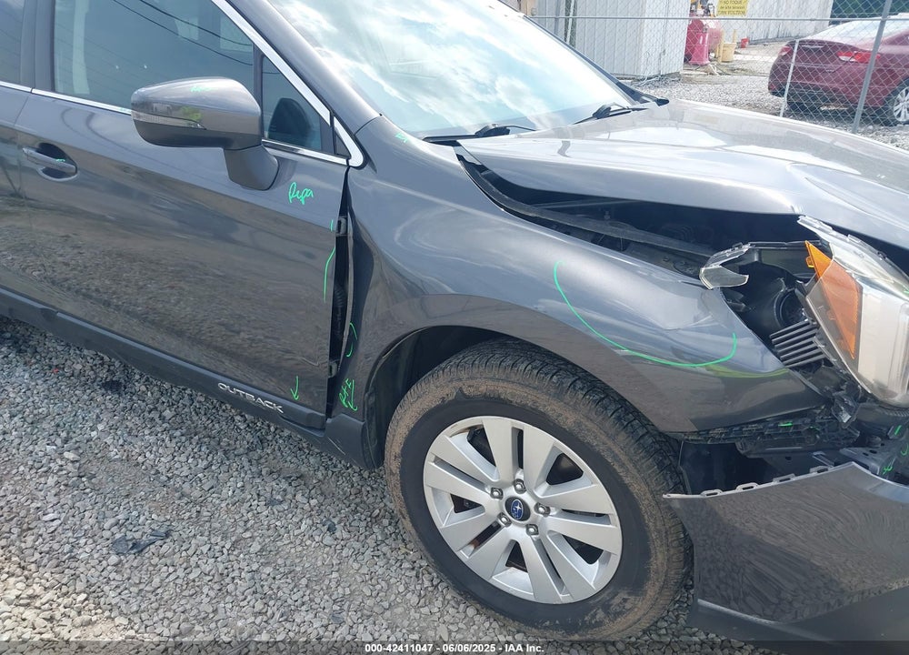 2018 SUBARU OUTBACK VIN: 4S4BSAFC8J3285214