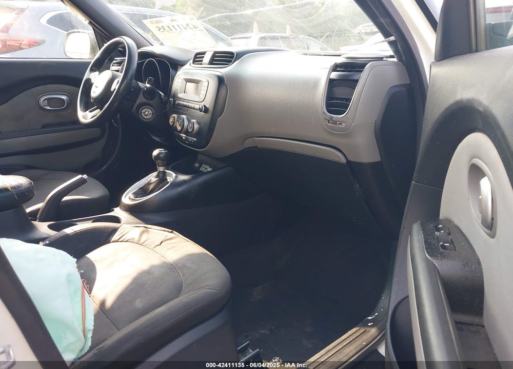 2015 KIA SOUL VIN: KNDJN2A28F7138516