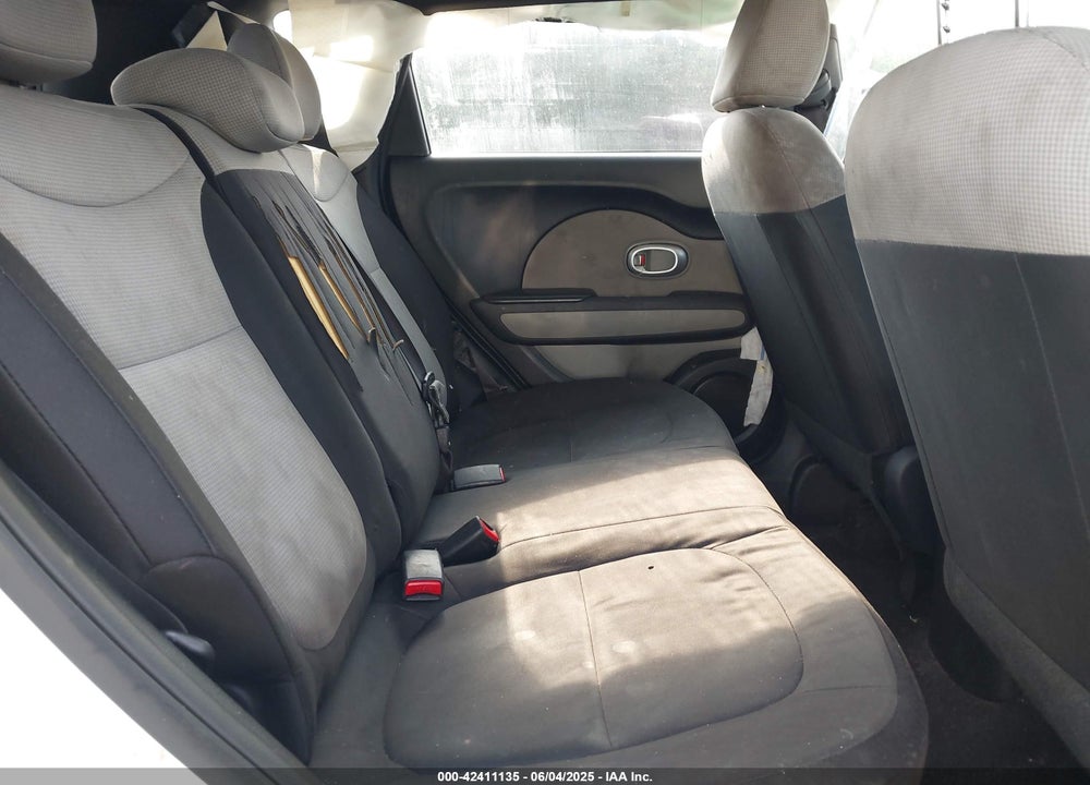 2015 KIA SOUL VIN: KNDJN2A28F7138516