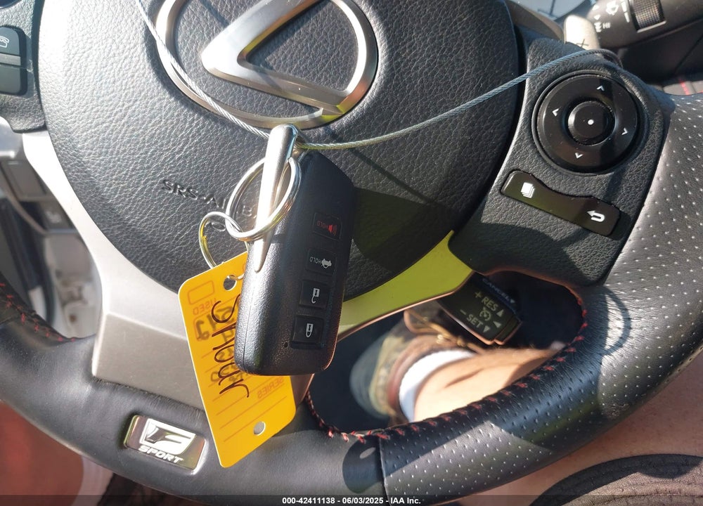 2014 LEXUS IS VIN: JTHCF1D23E5015601
