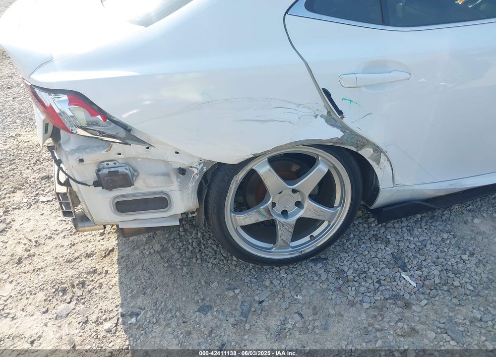 2014 LEXUS IS VIN: JTHCF1D23E5015601