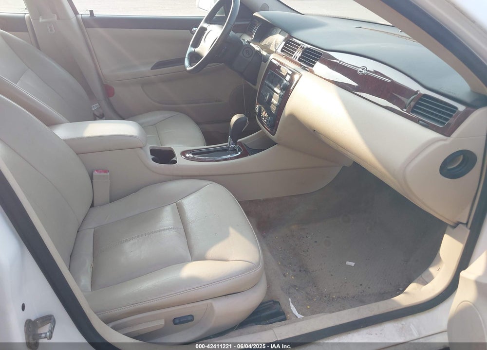 2010 CHEVROLET IMPALA VIN: 2G1WB5EK2A1153621