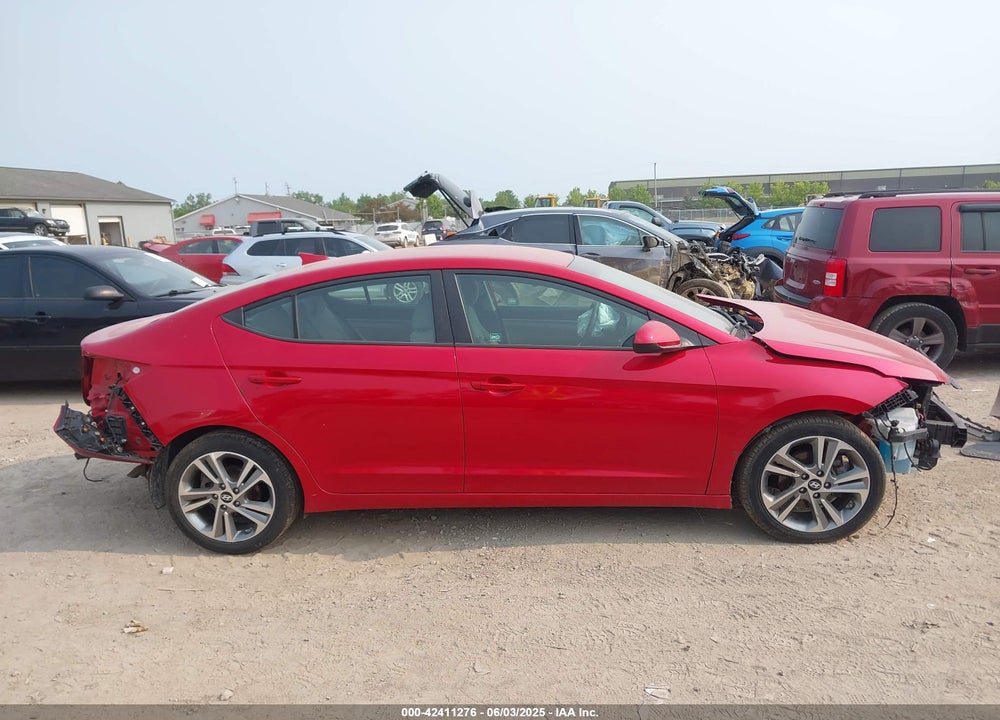 2020 HYUNDAI ELANTRA VIN: 5NPD84LF7LH567833
