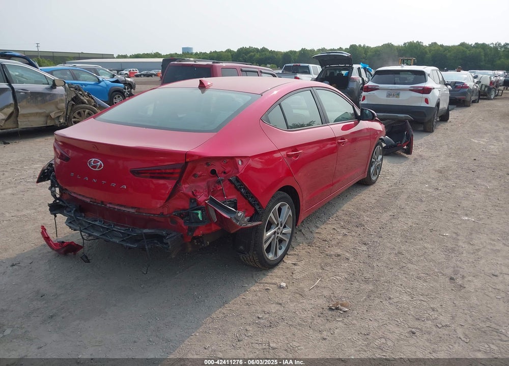 2020 HYUNDAI ELANTRA VIN: 5NPD84LF7LH567833